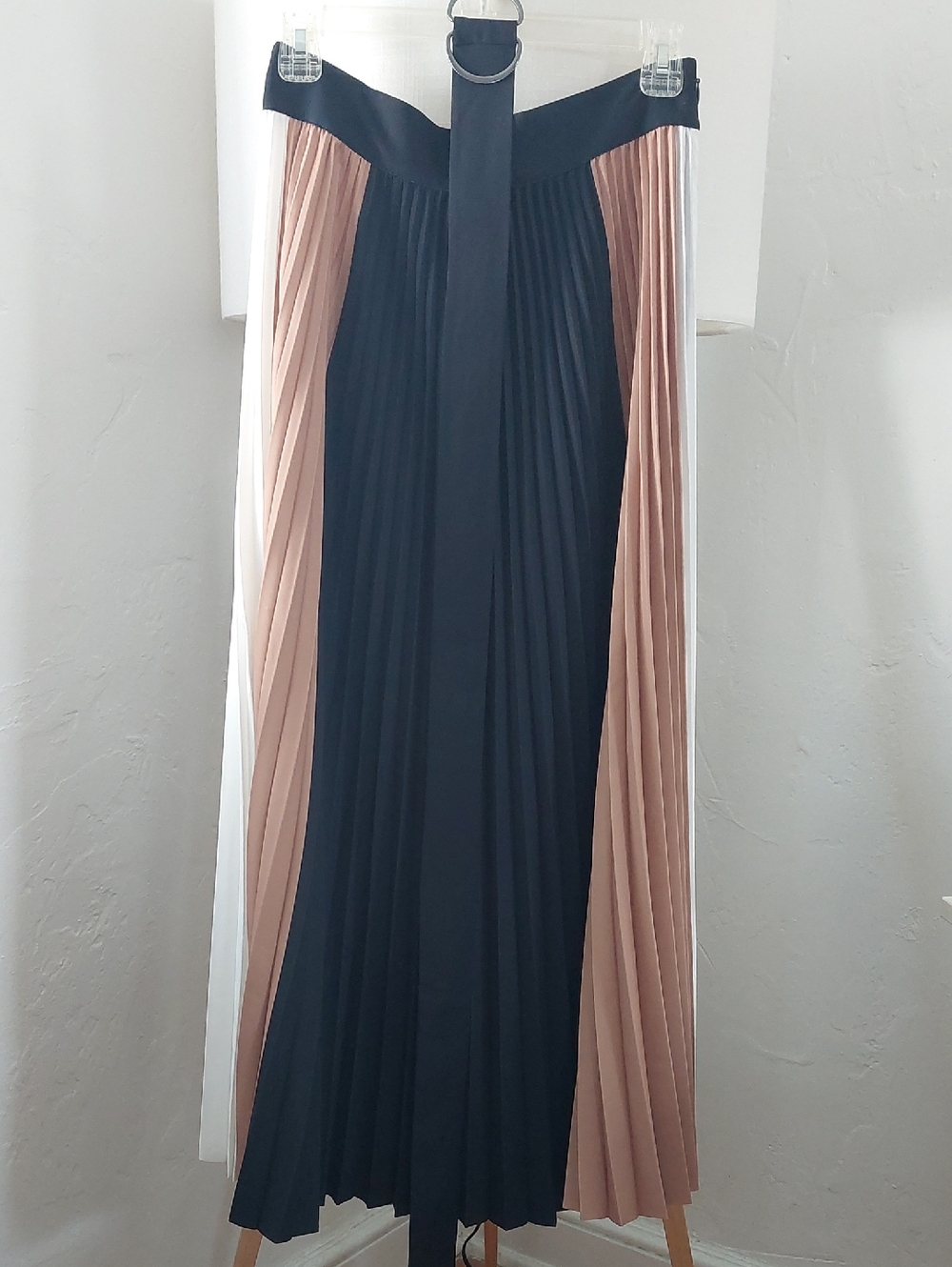 REISS  Ava Block-Print Pleated Woven Maxi Skirt With Belt - Picture 7 of 14